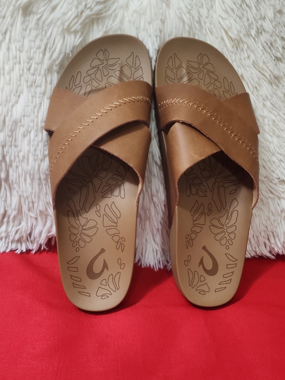 OluKai Women's Kipe'a 'Olu Sandals